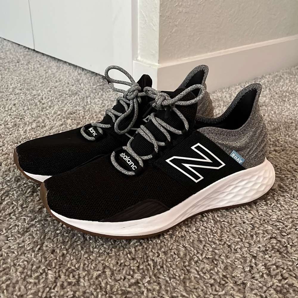 New Balance Fresh Foam Roav Women's Running Shoes